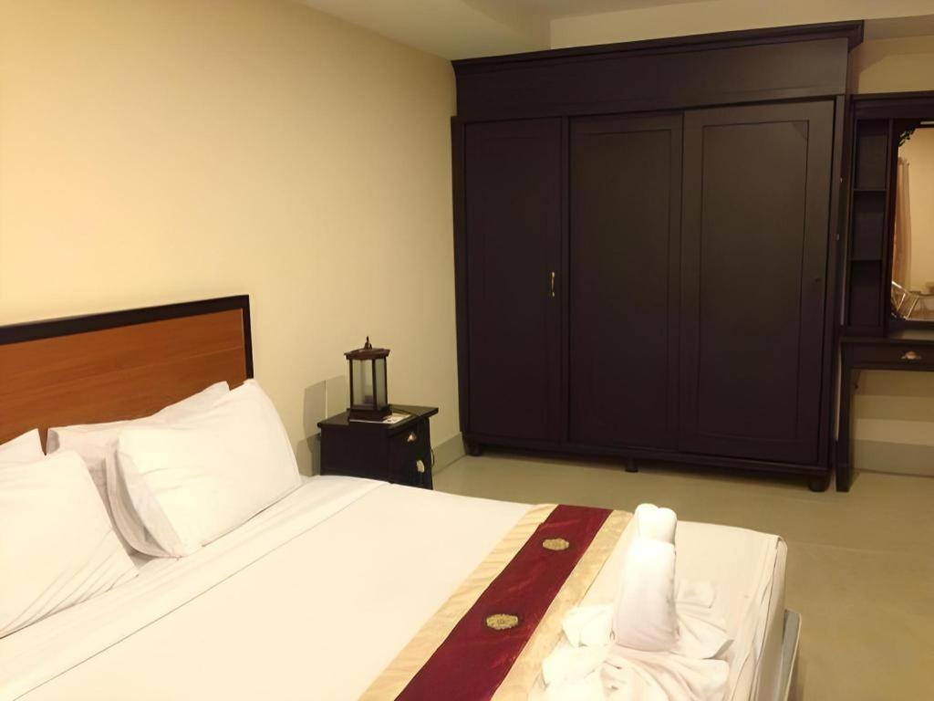 Rayong Lanna Hotel Kültér fotó