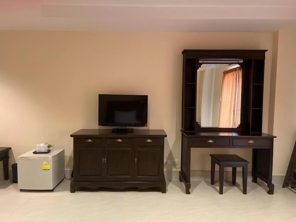 Rayong Lanna Hotel Kültér fotó