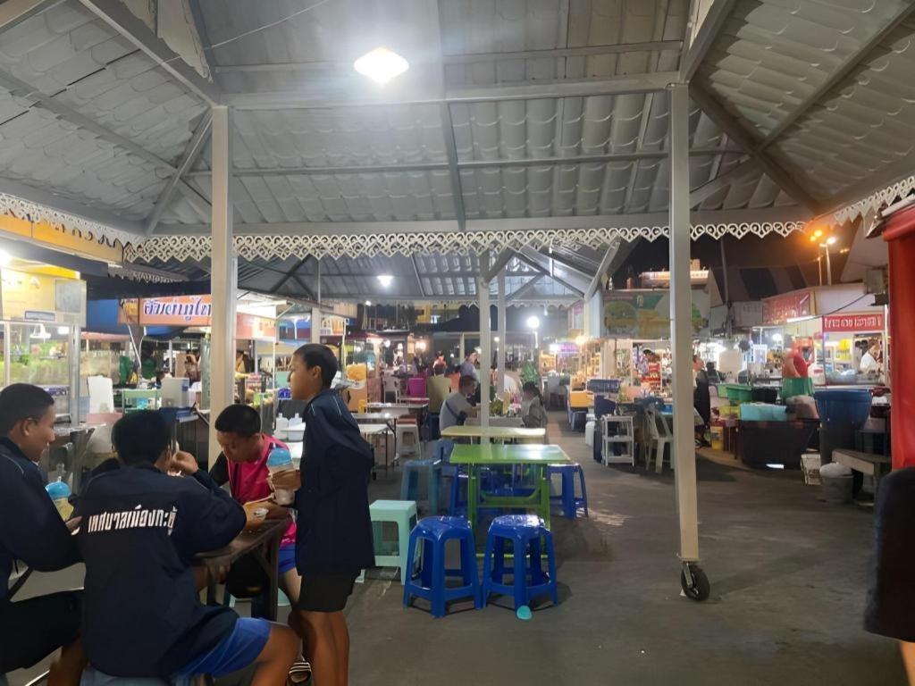 Rayong Lanna Hotel Kültér fotó