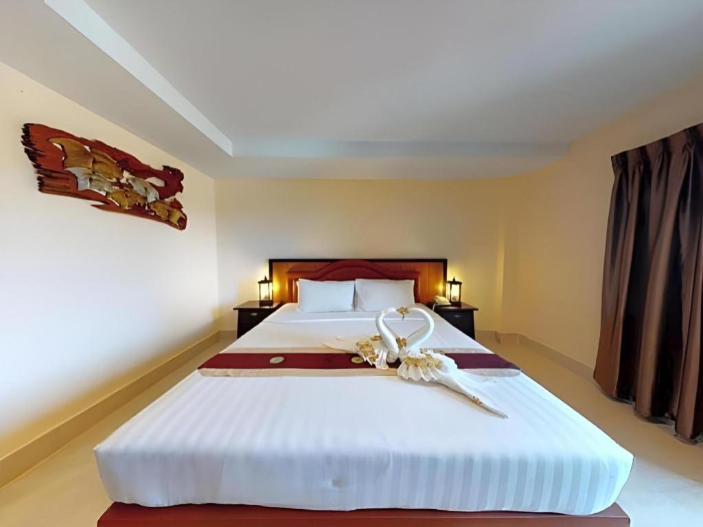 Rayong Lanna Hotel Kültér fotó