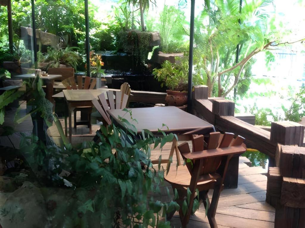 Rayong Lanna Hotel Kültér fotó
