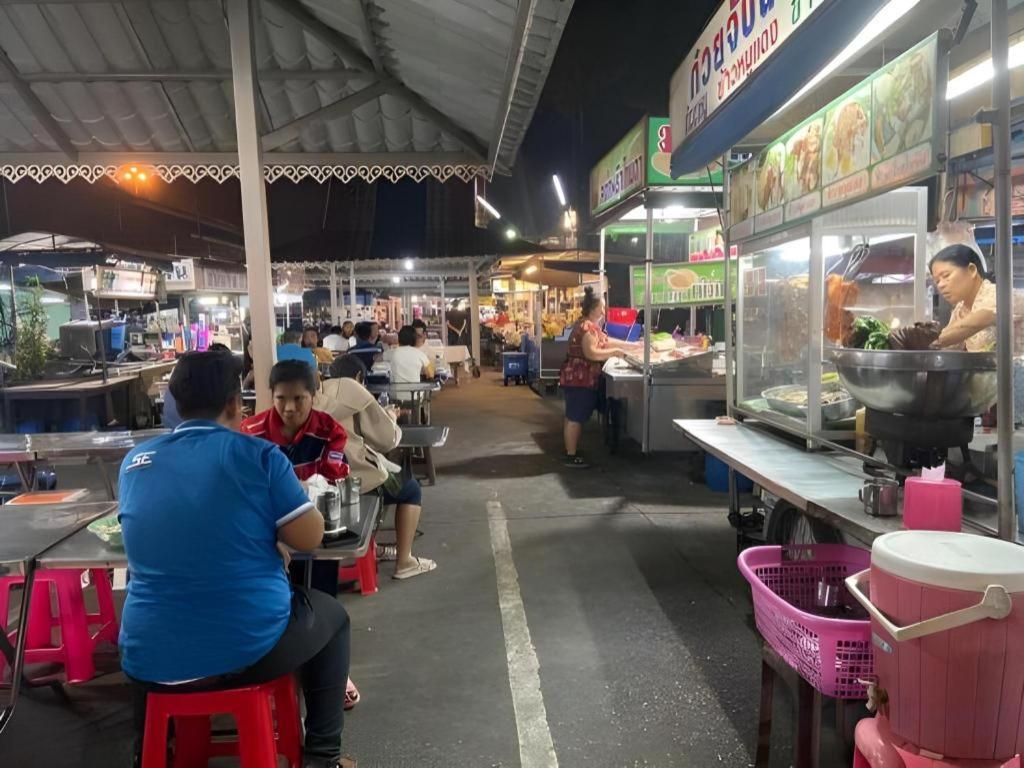Rayong Lanna Hotel Kültér fotó
