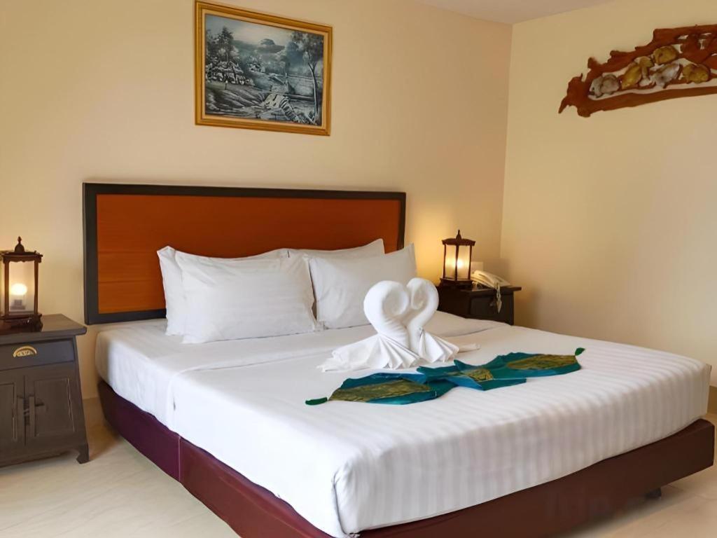 Rayong Lanna Hotel Kültér fotó