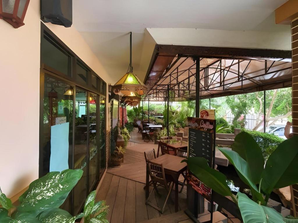 Rayong Lanna Hotel Kültér fotó