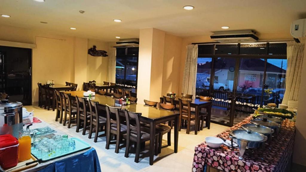 Rayong Lanna Hotel Kültér fotó