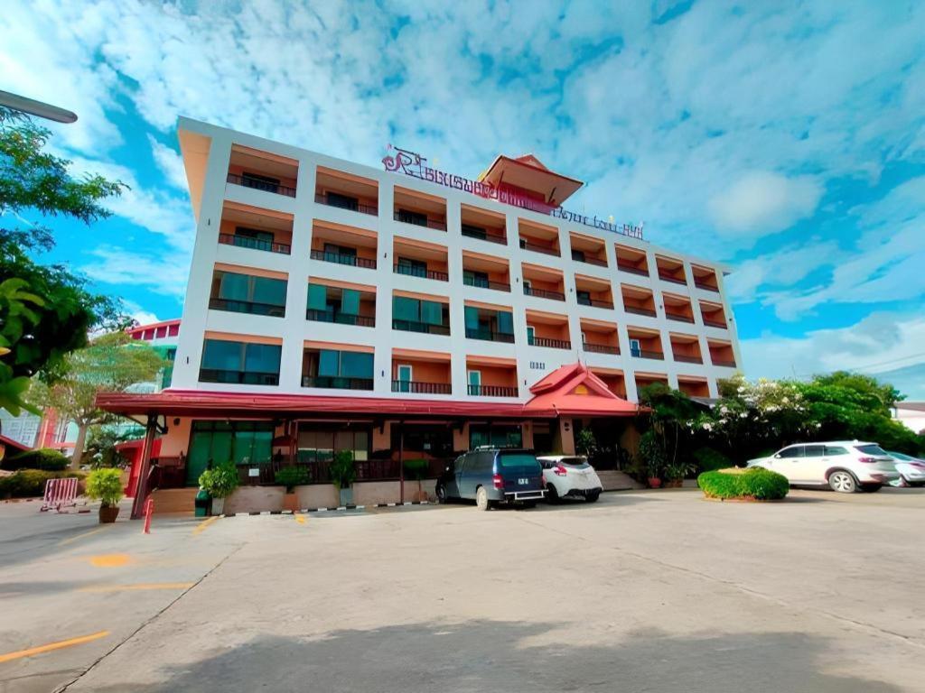 Rayong Lanna Hotel Kültér fotó