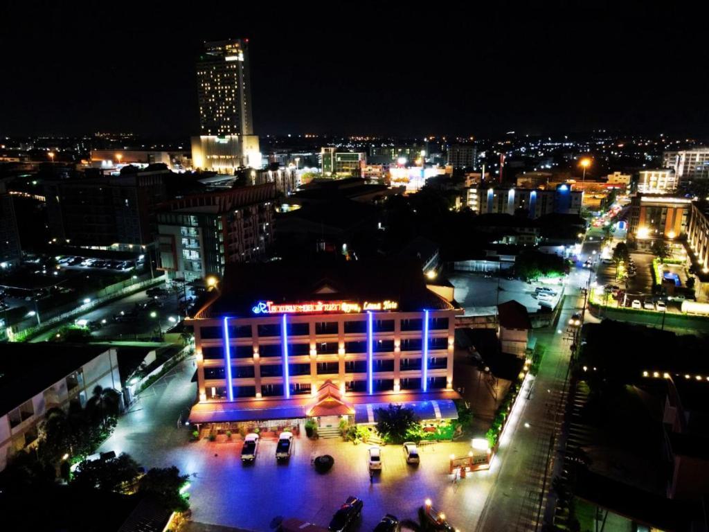 Rayong Lanna Hotel Kültér fotó